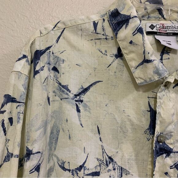 COLUMBIA Shirt Mens 100% Cotton Short Sleeve Button Up Cream Blue Swordfish. - Picture 3 of 10